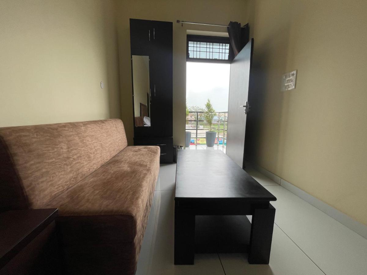Bld Restaurant And Home Stay Dehradún Kültér fotó