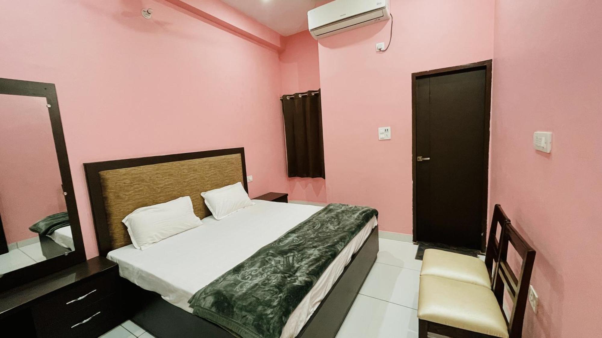 Bld Restaurant And Home Stay Dehradún Kültér fotó